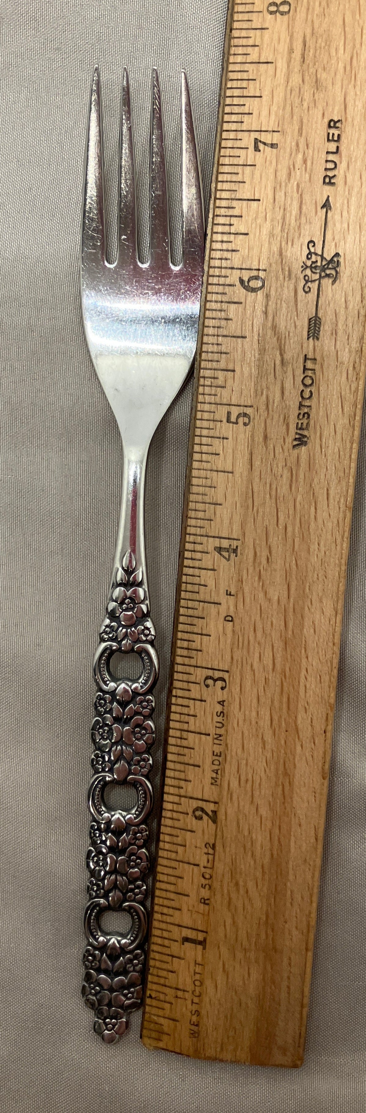 Oneida Stainless Viola-Viola Forks