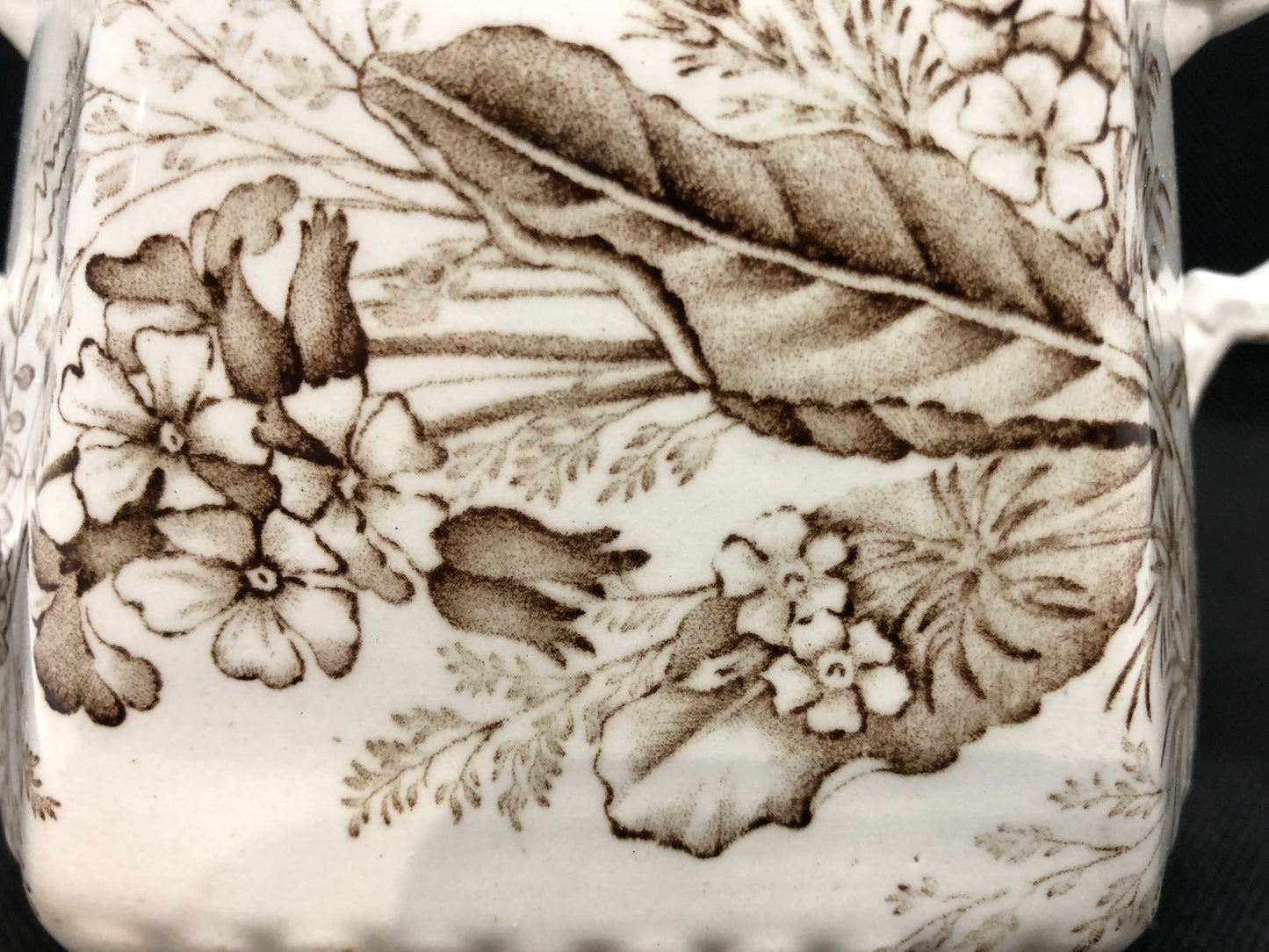 English ironstone transferware Aesthetic Movement