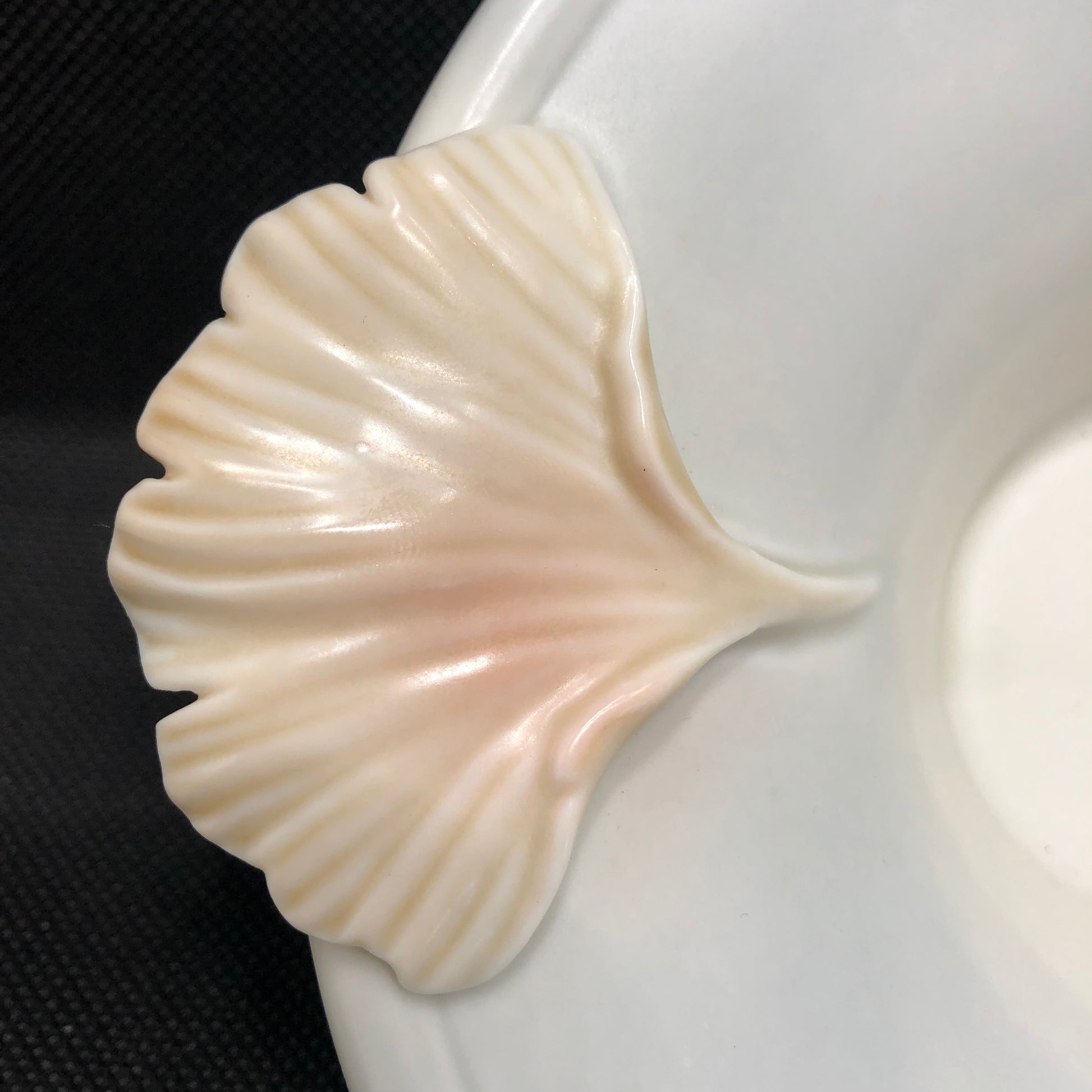 Trinket Dish with Pink Ginkgo Leaf Handle close up