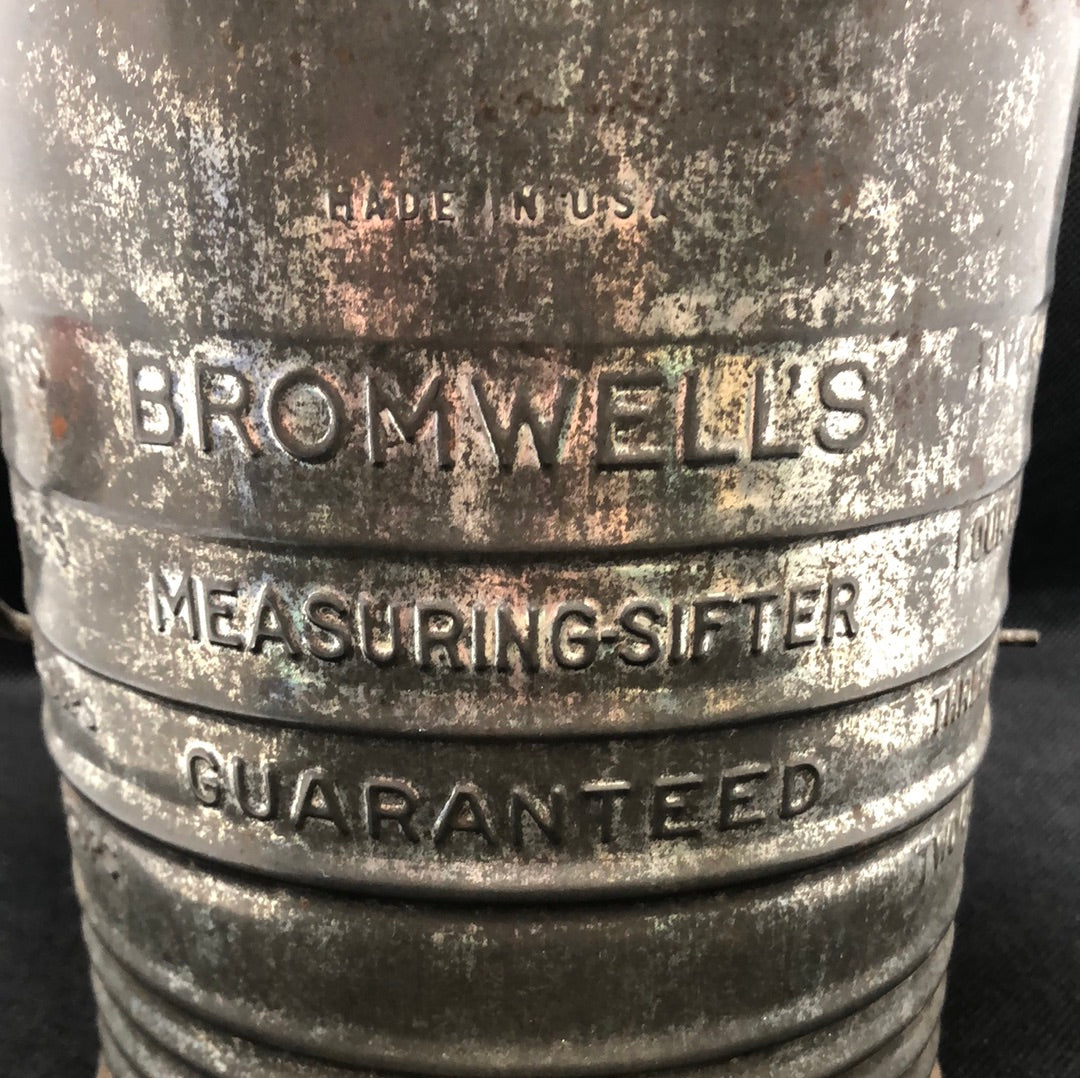 flour sifter vintage Bromwell front view 